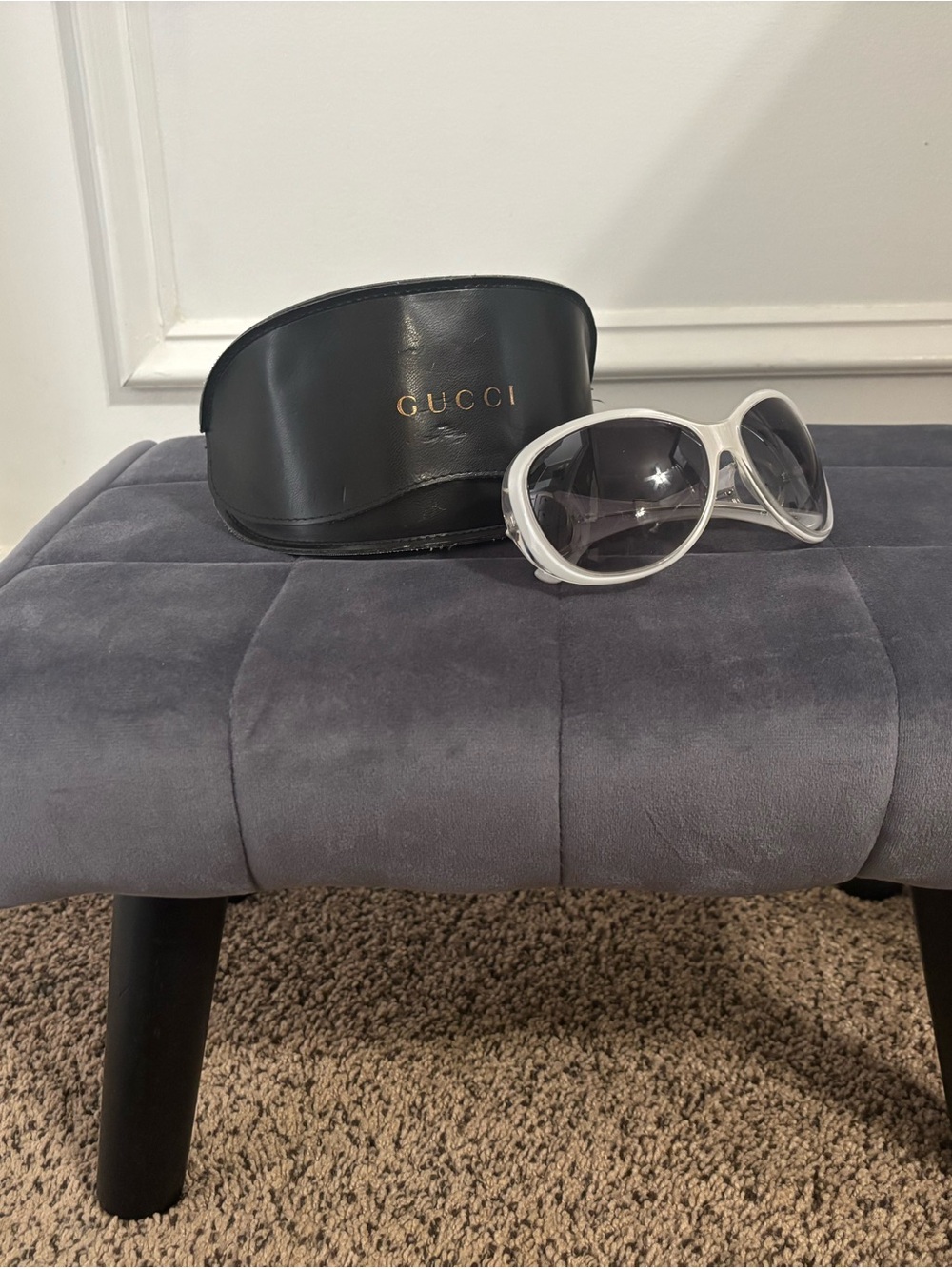 2006 Gucci Women’s White Oversized Sunglasses with Dark Gradient Lenses